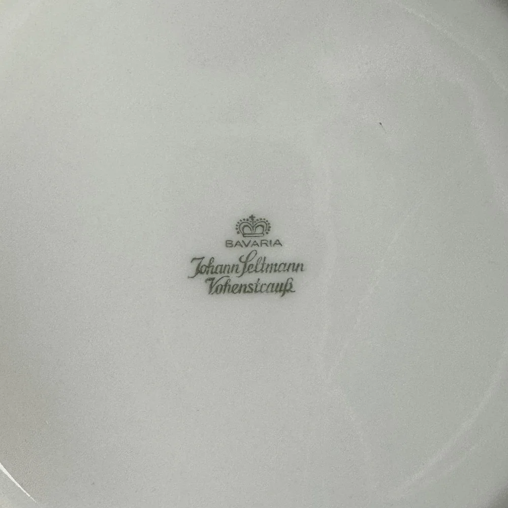 Johann Seltmann Vohenstrauß Bavaria Porcelain Serving Soup Bowl Lid Gold MCM